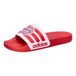 Sandały Adilette Bayern Monachium. Białe sandały damskie Adidas, na lato, bez wzorów, z materiału, bez zapięcia. Za 149.45 zł.