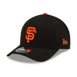 Czapka z daszkiem New Era 9forty Giants MLB Plyr Rep MC. Białe czapki damskie New Era, bez wzorów, z materiału, eleganckie. Za 174.00 zł.