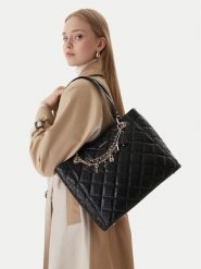 Guess Torebka Libby HWGG99 12250 Czarny. Czarne shopperki damskie Guess, z aplikacjami, bez dodatków. Za 749.99 zł.