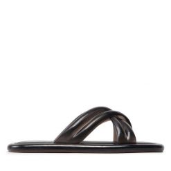 Klapki Melissa. Czarne klapki damskie Melissa, bez wzorów, bez obcasa, bez zapięcia. Za 369.99 zł.