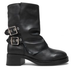 Botki Steve Madden. Czarne botki damskie Steve Madden, bez wzorów, bez obcasa, na płaskiej podeszwie, bez zapięcia. Za 749.99 zł.