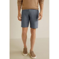 Mango Man - Szorty Carp4. Białe szorty męskie Mango Man, bez wzorów, z bawełny, casualowe. W wyprzedaży za 69.90 zł.