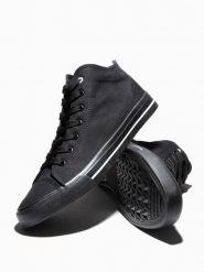 Buty męskie trampki T389 - czarne - 40. Czarne trampki męskie Ombre Clothing, bez wzorów, z gumy, bez zapięcia. W wyprzedaży za 69.99 zł.