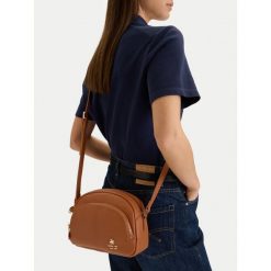 Torebka Beverly Hills Polo Club. Brązowe listonoszki damskie Beverly Hills Polo Club, bez wzorów, bez dodatków. Za 199.99 zł.