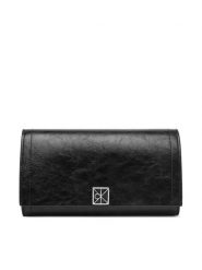 Calvin Klein Portfel Emblem Hw Long Bifold LV04F1316G Czarny. Czarne portfele damskie Calvin Klein, ze skóry. Za 329.99 zł.