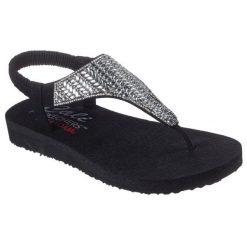 Sandały Skechers Meditation - Glamorous Muse W 119774-BLK czarne. Czarne sandały damskie z aplikacjami, z materiału, bez obcasa, na obcasie, bez zapięcia. Za 335.93 zł.