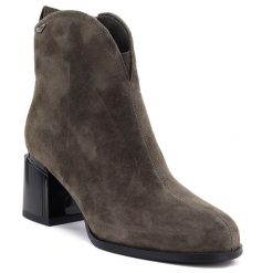 Skórzane botki damskie na obcasie khaki Vinceza 91178. Brązowe botki damskie VINCEZA, bez wzorów, ze skóry, eleganckie, bez obcasa, na obcasie, bez zapięcia. Za 269.99 zł.