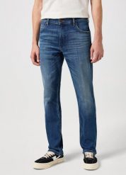 WRANGLER GREENSBORO MĘSKIE SPODNIE JEANSOWE JEANSY DŻINSY HARE BLUE 112350838 W15Q017969. Niebieskie jeansy męskie Wrangler, z jeansu. Za 229.99 zł.