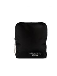 Calvin Klein Jeans Saszetka "Sport Essentials Reporter 18" | K50K510384 BDS | Mężczyzna | Czarny. Czarne saszetki i nerki męskie Calvin Klein, z jeansu, małe. W wyprzedaży za 169.00 zł.