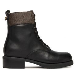 Trzewiki MICHAEL Michael Kors. Czarne botki damskie MICHAEL Michael Kors, bez wzorów, bez obcasa, na płaskiej podeszwie, bez zapięcia. Za 959.99 zł.