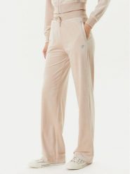 Guess Spodnie dresowe V3BB26 K0232 Beżowy Regular Fit. Brązowe spodnie dresowe damskie Guess, z aplikacjami, z dresówki. Za 239.99 zł.
