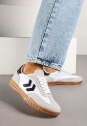 Białe Sneakersy Typu Kultowe Tenisówki Zdobione Przeszyciami Naporae. Białe trampki i tenisówki damskie Renee, z aplikacjami, z jeansu, bez zapięcia. Za 79.99 zł.