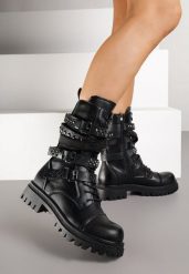 Czarne Botki Workery z Paskami z Ćwiekami i Klamrami w Rockowym Stylu Zarfina. Czarne botki damskie Born2be, bez wzorów, z jeansu, rockowe, bez obcasa, na płaskiej podeszwie, bez zapięcia. Za 179.99 zł.