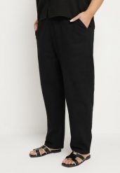 Czarne Klasyczne Spodnie Bawełniane z Gumką w Pasie Olozi. Czarne spodnie materiałowe damskie Born2be, bez wzorów, z bawełny, eleganckie, plus size. Za 54.99 zł.