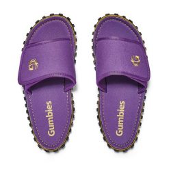 Klapki damskie GUMBIES STRIDER SLIDE WOMEN. Czerwone klapki damskie Gumbies, bez wzorów, bez obcasa, bez zapięcia. Za 89.99 zł.