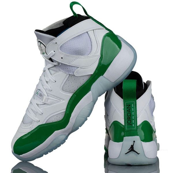 Buty Sportowe Męskie Jordan Jumpman Two Trey. Białe buty sportowe męskie Nike, bez wzorów, ze skóry, bez zapięcia, do biegania. Za 589.60 zł.