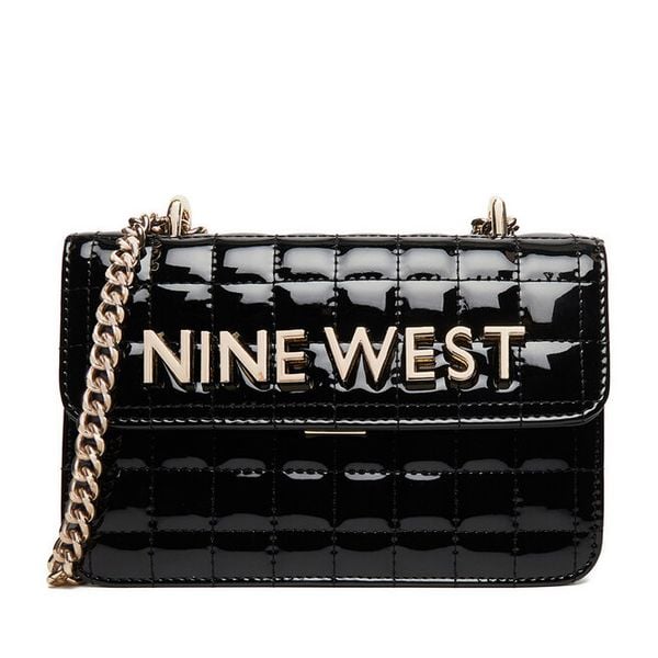 Torebka Nine West. Czarne torebki do ręki damskie Nine West, bez wzorów, bez dodatków. Za 168.99 zł.