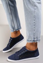 Granatowe Tenisówki z Ażurowymi Wstawkami Po Bokach Salessa. Niebieskie trampki i tenisówki damskie Renee, w ażurowe wzory, z jeansu, bez zapięcia. Za 34.99 zł.
