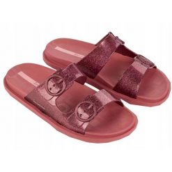 Klapki dla kobiet Ipanema FOLLOW FEM. Czerwone klapki damskie Ipanema, bez wzorów, bez obcasa, bez zapięcia. Za 99.99 zł.