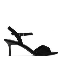 Sandały JENNY. Czarne sandały damskie Jenny, bez wzorów, bez obcasa, na szpilce, bez zapięcia. Za 129.99 zł.