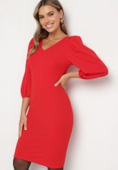 Czerwona Dopasowana Sukienka z Dekoltem w Serek Zinnaira. Czerwone sukienki damskie Born2be, do pracy, l, bez wzorów, biznesowe, bez kołnierzyka, bez ramiączek, midi, dopasowane. Za 69.99 zł.
