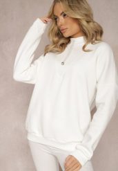 Biała Ocieplana Bluza Bawełniana z Półgolfem Heraia. Białe bluzy damskie Renee, bez wzorów, z bawełny, casualowe, bez ramiączek, bez kaptura. Za 84.99 zł.
