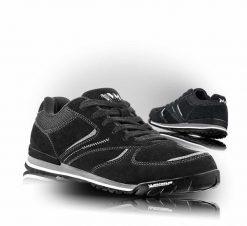 VM Footwear - NEVADA półbuty outdoor czarny 46. Czarne półbuty męskie VM Footwear, bez wzorów, bez obcasa, bez zapięcia. Za 382.96 zł.