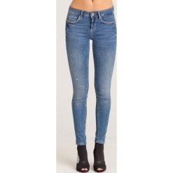 JEANSY divine slim fit LIU JO. Niebieskie jeansy damskie Liu Jo, bez wzorów, z jeansu. Za 359.00 zł.
