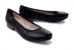 RIEKER 51994-01 black, czółenka/baleriny damskie. Czarne balerinki damskie Rieker, bez wzorów, bez obcasa, bez zapięcia. Za 319.90 zł.