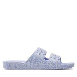 Klapki Freedom Moses. Fioletowe klapki damskie Freedom moses, bez wzorów, bez obcasa, bez zapięcia. Za 199.99 zł.