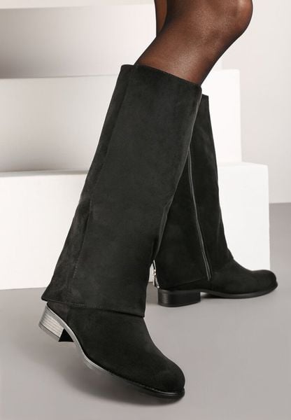 Czarne Kozaki z Imitacji Zamszu na Płaskim Obcasie z Wywiniętą Cholewką Reanilis. Czarne kozaki damskie Born2be, bez wzorów, z jeansu, bez obcasa, na płaskiej podeszwie, bez zapięcia. Za 149.99 zł.