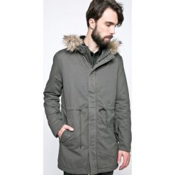 Review - Kurtka. Zielone kurtki męskie Review, l, bez wzorów, z bawełny, z kapturem. W wyprzedaży za 129.90 zł.