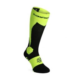 Skarpety skiturowe Compressport Ski Touring Full Socks. Żółte skarpetki damskie Compressport, bez wzorów. Za 182.99 zł.