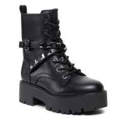 Trapery Guess. Czarne trapery damskie Guess, bez zapięcia. Za 749.99 zł.