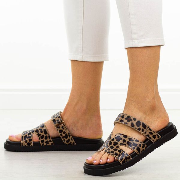 Leopard klapki damskie Vinceza 17401. Białe klapki damskie VINCEZA, na lato, bez wzorów, z jeansu, boho, bez obcasa, na płaskiej podeszwie, bez zapięcia. Za 139.00 zł.