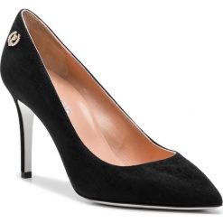 Szpilki POLLINI - SA10038C17TA0000 Nero. Czarne szpilki damskie Pollini, z aplikacjami, ze skóry, bez obcasa, na obcasie, bez zapięcia. W wyprzedaży za 599.00 zł.