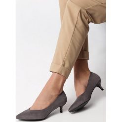 Szare Czółenka Glendale. Szare czółenka damskie Born2be, bez wzorów, bez obcasa, na szpilce, bez zapięcia. Za 39.99 zł.
