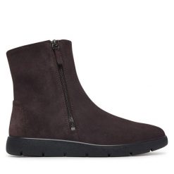 Botki ECCO. Brązowe botki damskie ecco, bez wzorów, bez obcasa, na płaskiej podeszwie, bez zapięcia. Za 619.99 zł.