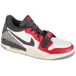 Buty sportowe Sneakersy męskie, Air Legancy 312 Low. Białe buty sportowe męskie Jordan, bez wzorów, bez zapięcia, trekkingowe. Za 549.99 zł.