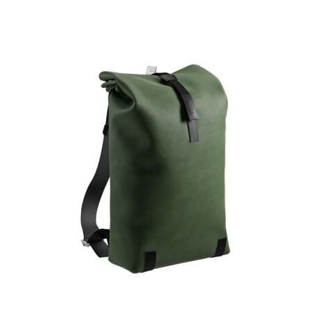Plecak Pickwick M 26L. Zielone plecaki damskie Brooks England, bez wzorów, z materiału. Za 1,154.00 zł.