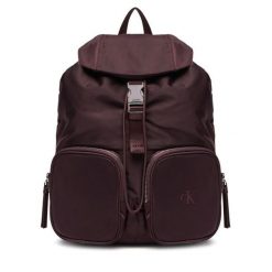 Plecak Calvin Klein. Czerwone plecaki damskie Calvin Klein, bez wzorów, z nylonu. Za 479.99 zł.