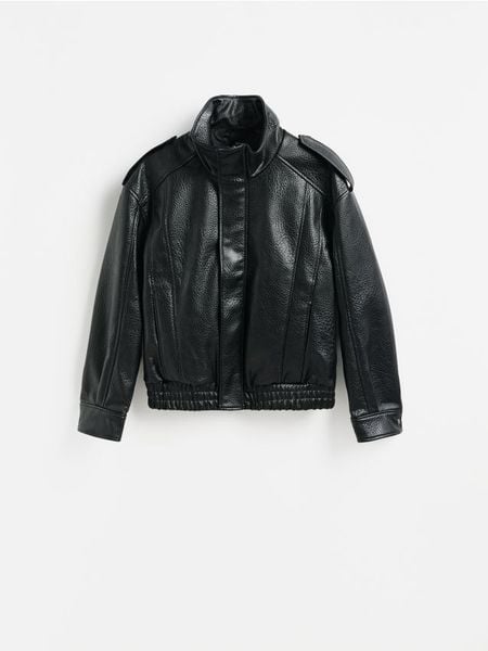 Kurtka z imitacji skóry - czarny. Czarne kurtki męskie Reserved, l, bez wzorów, ze skóry, bez kaptura. Za 299.99 zł.