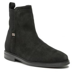 Botki Tommy Hilfiger. Czarne botki damskie Tommy Hilfiger, bez wzorów, bez obcasa, na płaskiej podeszwie, bez zapięcia. Za 373.99 zł.