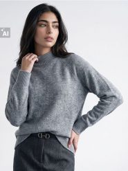 Klasyczny sweter z półgolfem, z domieszką wełny - szary. Szare swetry nierozpinane damskie Sinsay, l, bez wzorów, z wełny, klasyczne, bez kołnierzyka, bez ramiączek. Za 59.99 zł.