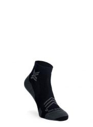 Skarpety do biegania X-Socks Run Expert Ankle. Czarne skarpetki damskie X-Socks, bez wzorów, z elastanu. Za 137.49 zł.