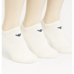 Skarpety stopki Emporio Armani Calza 3-Pack. Białe skarpety męskie Emporio Armani Connected, bez wzorów. Za 79.00 zł.