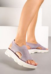 Fioletowe Sandały Sportowe z Elastyczną Cholewką na Grubej Podeszwie Lirasette. Fioletowe obuwie sportowe damskie Born2be, na lato, bez wzorów, z jeansu, bez zapięcia, trekkingowe. Za 39.99 zł.