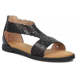 Sandały damskie ażurowe czarne Filippo DS7889. Czarne sandały damskie Filippo, w ażurowe wzory, ze skóry ekologicznej, bez obcasa, bez zapięcia. Za 139.99 zł.