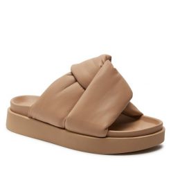 Klapki Inuikii. Brązowe klapki damskie Inuikii, bez wzorów, bez obcasa, bez zapięcia. Za 629.99 zł.
