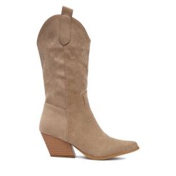 Kowbojki DeeZee. Brązowe botki damskie DeeZee, bez wzorów, bez obcasa, na słupku, bez zapięcia. Za 229.99 zł.